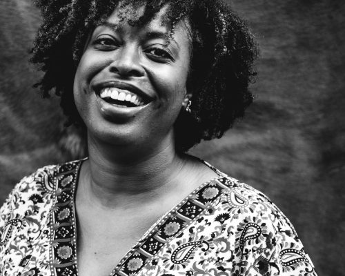 portrait-cheerful-black-woman (1)